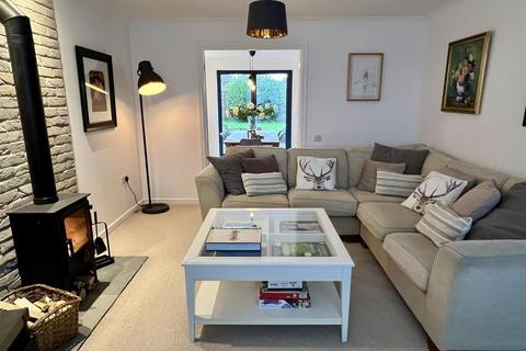 7 Forge Fields, Lydiard Millicent, Swindon, SN5 3WS