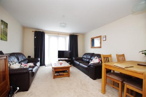 3 bedroom townhouse for sale, Lavinia Walk, Swindon SN25