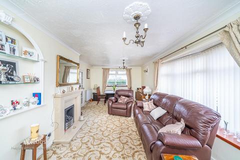 2 bedroom detached bungalow for sale, Pennine Drive, Cannock WS11