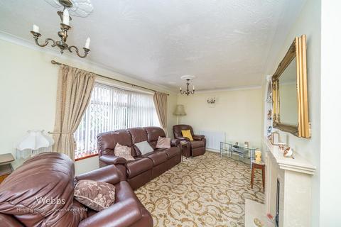 2 bedroom detached bungalow for sale, Pennine Drive, Cannock WS11