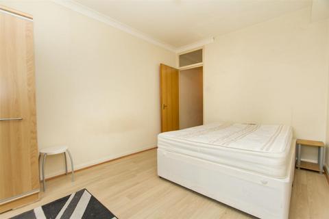 1 bedroom apartment to rent - Canberra Close, Hendon, London, NW4