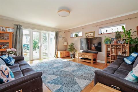 4 bedroom detached bungalow for sale, Hazlemere Road, Seasalter, Whitstable