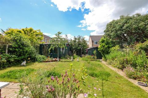 4 bedroom detached bungalow for sale, Hazlemere Road, Seasalter, Whitstable