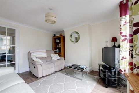 2 bedroom end of terrace house for sale, Upgate, Louth LN11