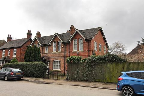 5 bedroom detached house for sale - The Green, Birmingham B36