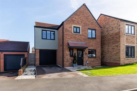 3 bedroom detached house for sale - Deleval Crescent, Earsdon View, Newcastle upon Tyne
