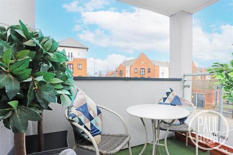 2 bedroom flat for sale - Wherry Road, Norwich, NR1