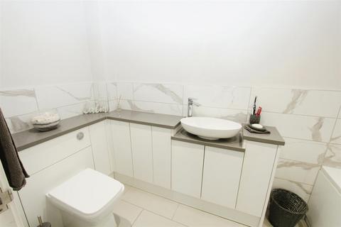 29 Commodores Close, Minster On Sea, Sheerness, ME12 3UU
