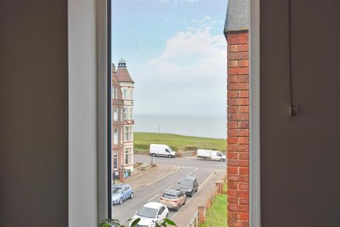 2 bedroom apartment for sale - Alfred Road, Cromer