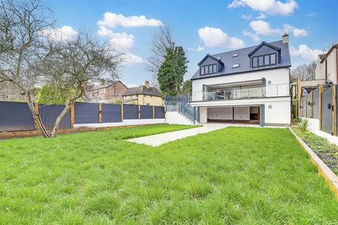 5 bedroom detached house for sale, Moore Road, Mapperley NG3