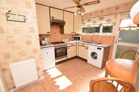 3 bedroom detached bungalow for sale, Windsor Close, Keelby DN41