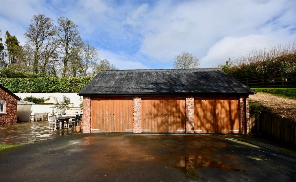 Triple Garage