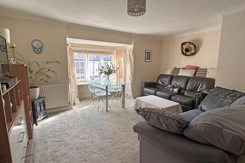 1 bedroom apartment for sale, East Street, Crewkerne