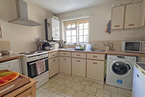 undefined, East Street, Crewkerne