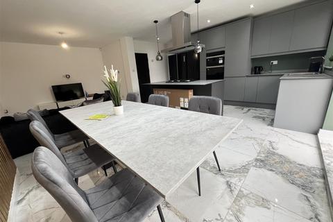 46 Pages Lane, Great Barr, Birmingham, B43 6LP