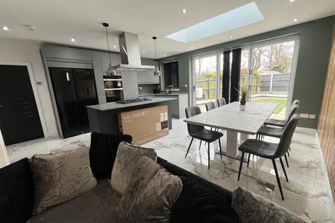 46 Pages Lane, Great Barr, Birmingham, B43 6LP