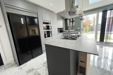 46 Pages Lane, Great Barr, Birmingham, B43 6LP