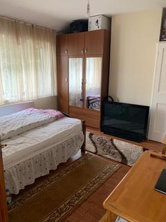 undefined, Two, 1 Bedroom Flats For Sale Flexmere Road N17