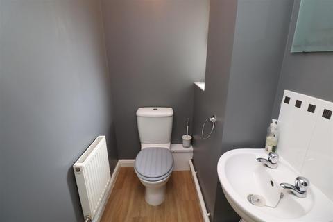 3 bedroom end of terrace house for sale, Windsor Road, Rushden NN10