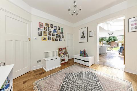 31 Heathfield North, Twickenham, TW2 7QN