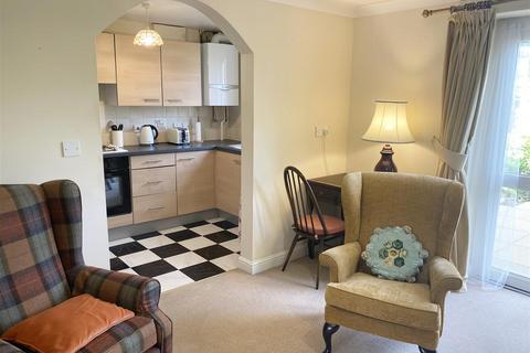 2 bedroom flat for sale, Flat 3, Sandford Gardens, Hazler Crescent, Church Stretton, SY6 7AH