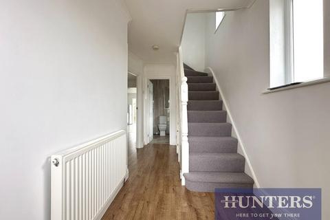 4 bedroom end of terrace house to rent - Oakfield Gardens, Carshalton