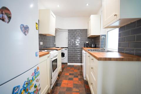 5 Coronation Road, Bideford, EX39 3DA