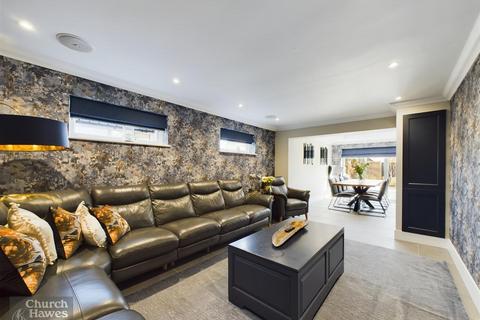 8 Scraley Road, Heybridge, Maldon, CM9 4BL