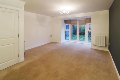 3 bedroom semi-detached house for sale, Bowhill Way, Harlow