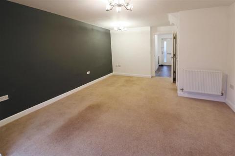 3 bedroom semi-detached house for sale - Bowhill Way, Harlow