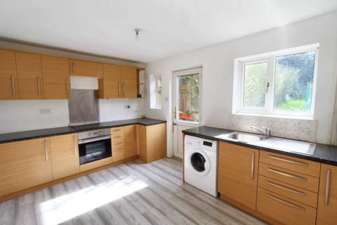 3 bedroom terraced house to rent - Anderson Crescent, Beeston, NG9 2PT