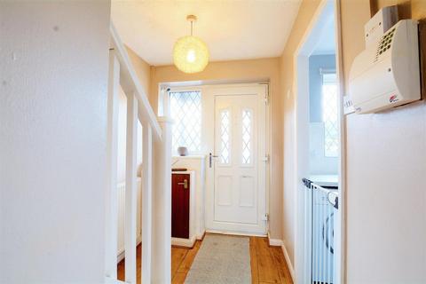 2 bedroom terraced house to rent, Towlsons Croft, Old Basford, Nottingham, NG6 0QS
