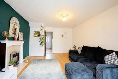 2 bedroom terraced house to rent, Towlsons Croft, Old Basford, Nottingham, NG6 0QS