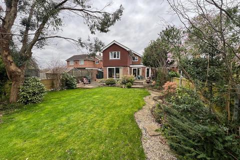 4 bedroom detached house for sale, Collins Way, Hutton, Brentwood