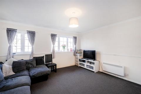 2 bedroom flat for sale - The Croft, North Chingford