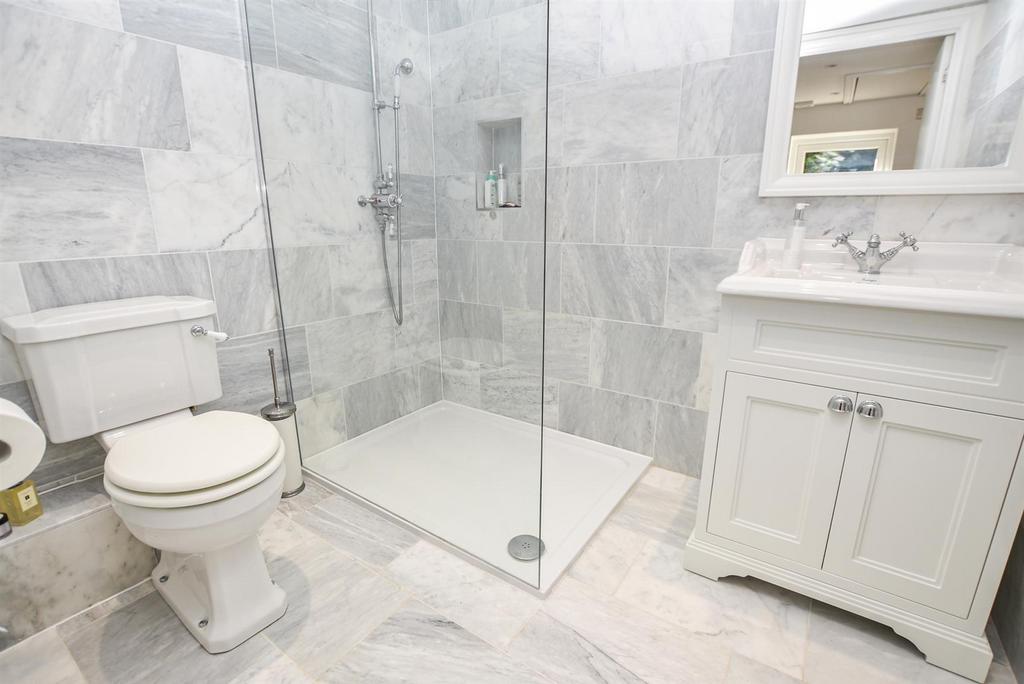 Luxury Shower Room