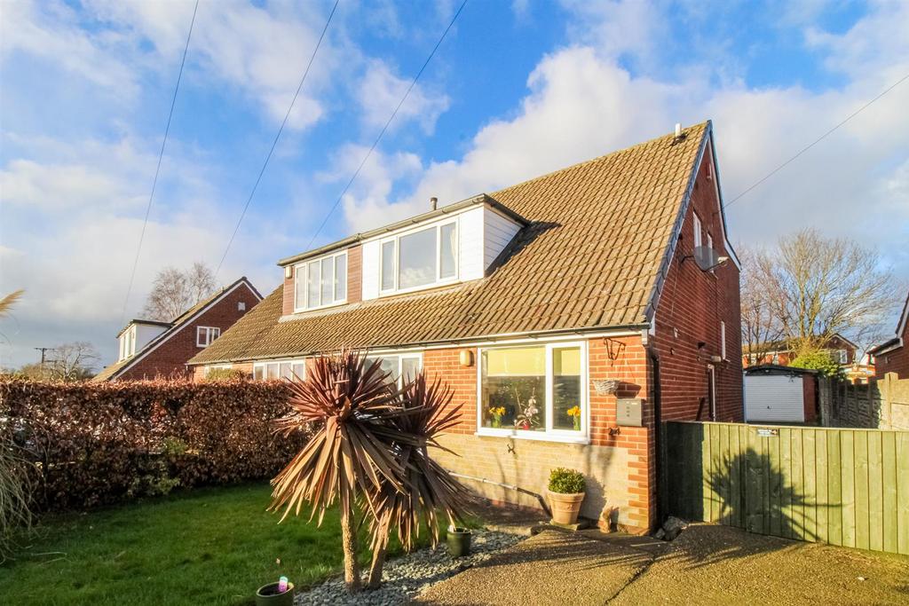 Cross Street, Ossett WF5 4 bed semidetached bungalow for sale £270,000