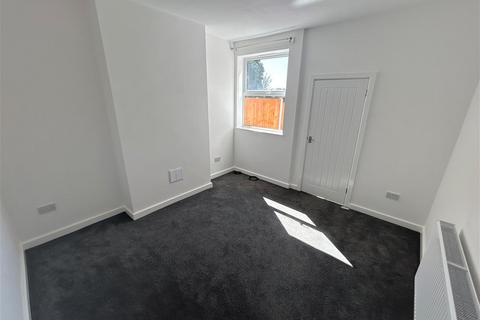 2 bedroom house to rent, Cobden Street, Walsall