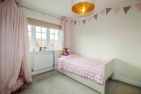 4 Fountains Close, Wakefield, WF1 4FW