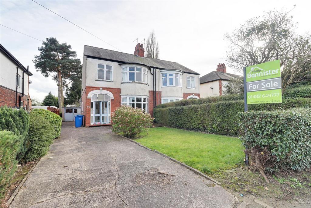 Carr Lane, Willerby, Hull 3 bed semidetached house for sale £250,000