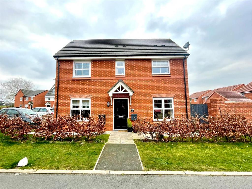 Lee Place, Moston, Sandbach 3 bed semidetached house for sale £235,000