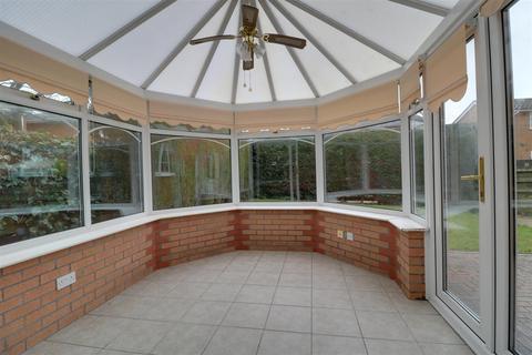 5 Bollin Close, Alsager, Stoke-on-trent, ST7 2UW