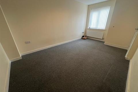 2 bedroom end of terrace house to rent, Goldrick Road, Paragon Park, Coventry, CV6 5FA