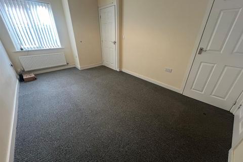 2 bedroom end of terrace house to rent, Goldrick Road, Paragon Park, Coventry, CV6 5FA