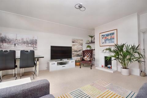 2 bedroom flat for sale, Devonshire Place, Eastbourne