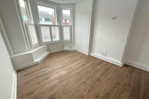 Studio for sale, Bayford Road, Littlehampton