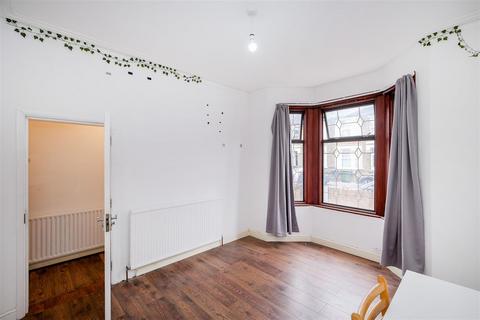 23 Claude Road, London, E10 6NG