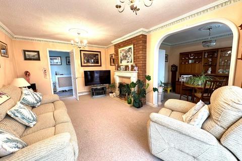 4a Crabb Tree Drive, Northampton, NN3 5DR