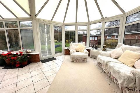4a Crabb Tree Drive, Northampton, NN3 5DR