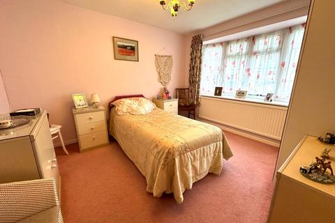 4a Crabb Tree Drive, Northampton, NN3 5DR